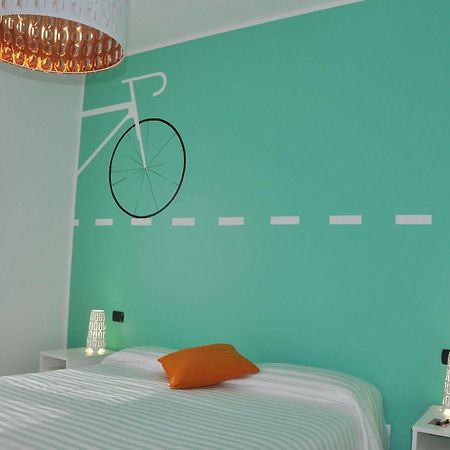 Lo Scoiattolo Piedmont Bike Hotel Pralormo Bagian luar foto