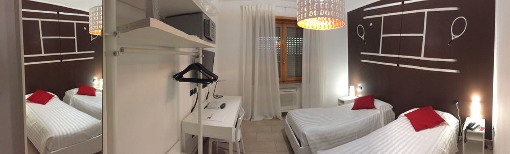 Lo Scoiattolo Piedmont Bike Hotel Pralormo Bagian luar foto