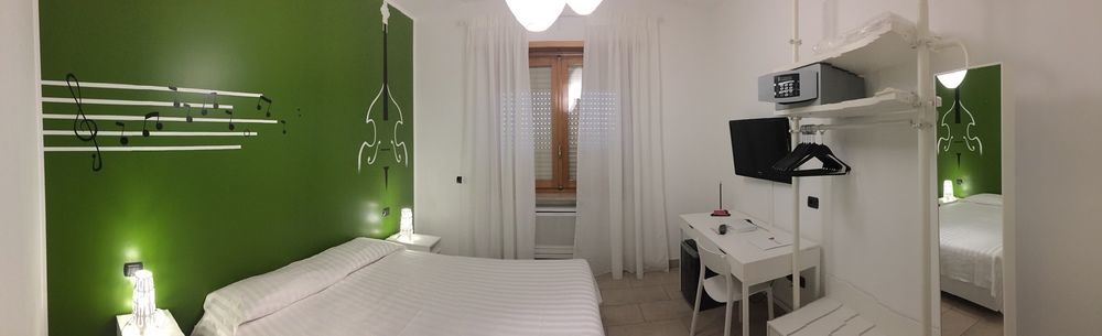 Lo Scoiattolo Piedmont Bike Hotel Pralormo Bagian luar foto