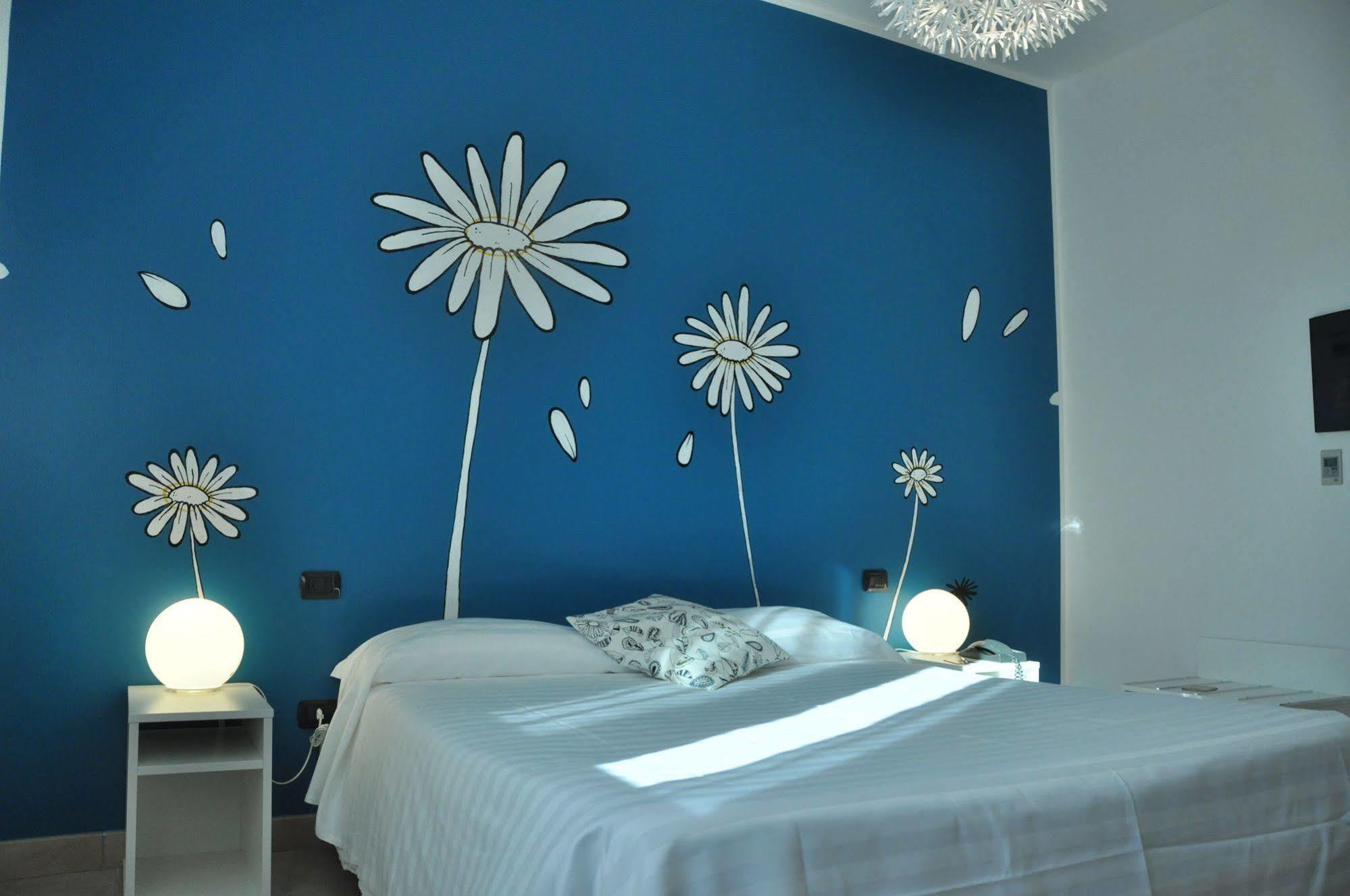 Lo Scoiattolo Piedmont Bike Hotel Pralormo Bagian luar foto