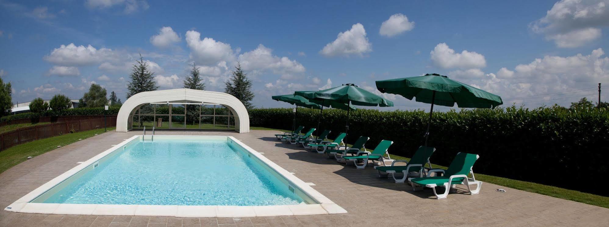 Lo Scoiattolo Piedmont Bike Hotel Pralormo Bagian luar foto